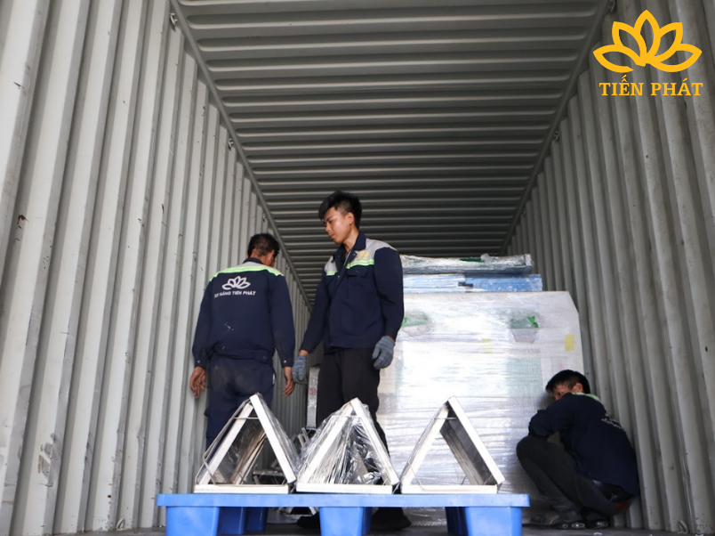 Dịch vụ bốc xếp container | Bảng giá bốc xếp container rẻ 4 khu vuc cung cap dich vu boc xep container