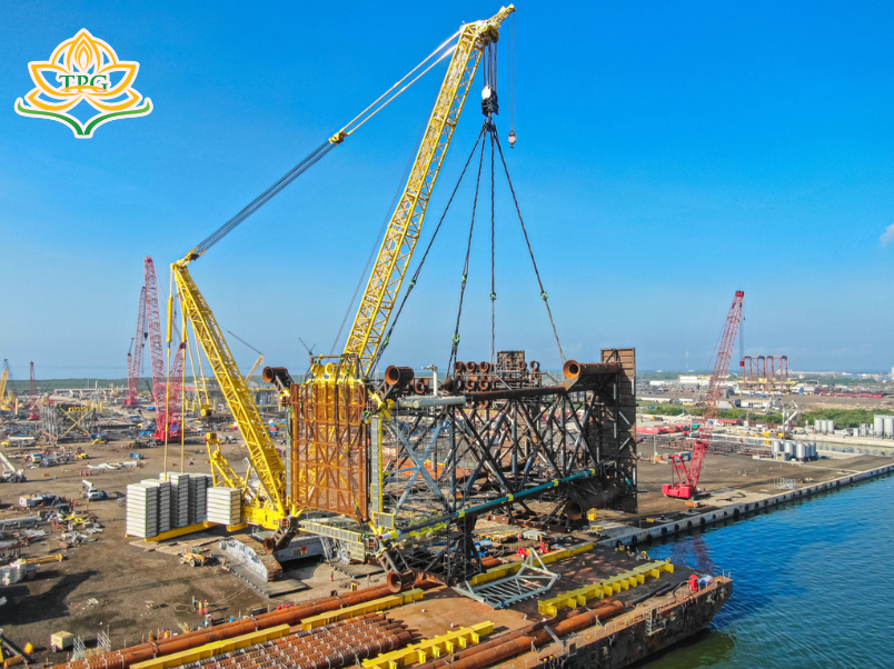 Những chiếc xe cần cẩu lớn và cao nhất thế giới 5 liebherr lr 13000