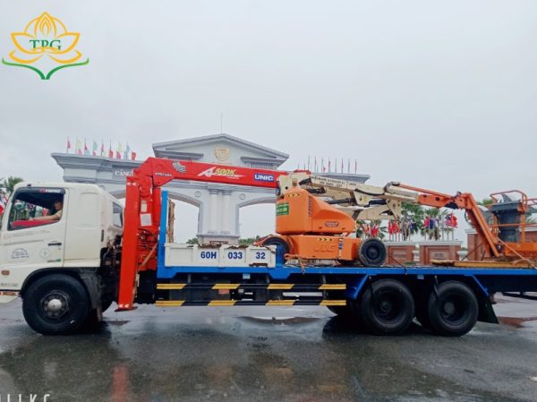 Thuê xe cẩu tự hành 5 tấn giá chỉ từ 2 triệu đồng 5 Xe cau tu hanh 5 tan