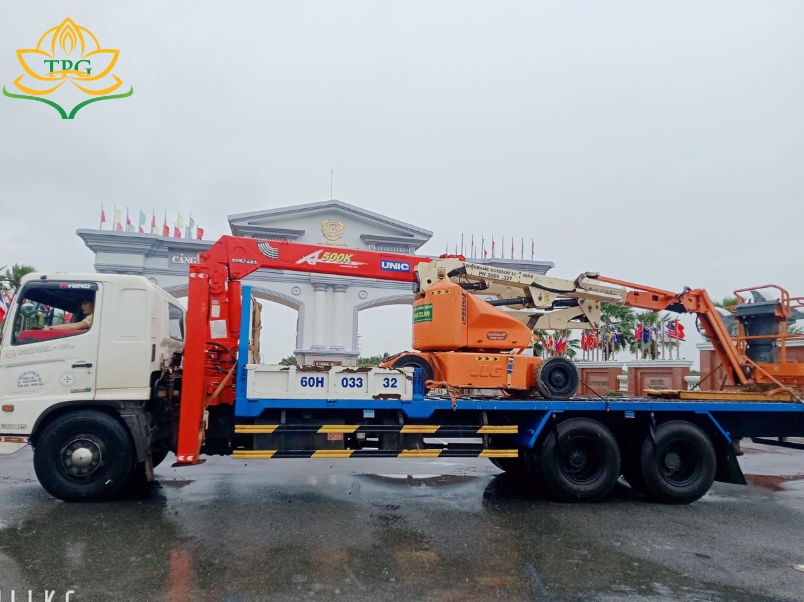 Thuê xe cẩu tự hành 5 tấn giá chỉ từ 2 triệu đồng 15 Xe cau tu hanh 5 tan