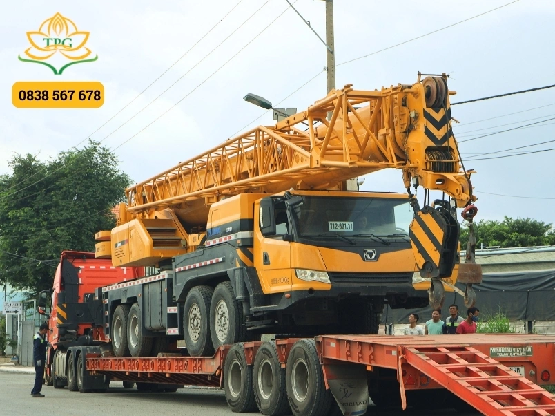 cho thue xe cau banh lop