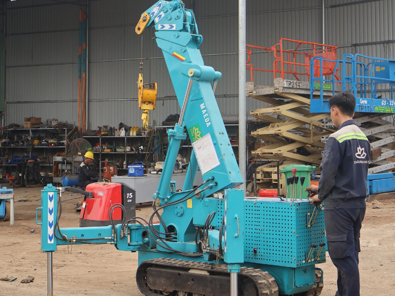 Cho thuê xe cẩu tự hành, cẩu Kato tại Long An 3 xe cau chan nhen mini