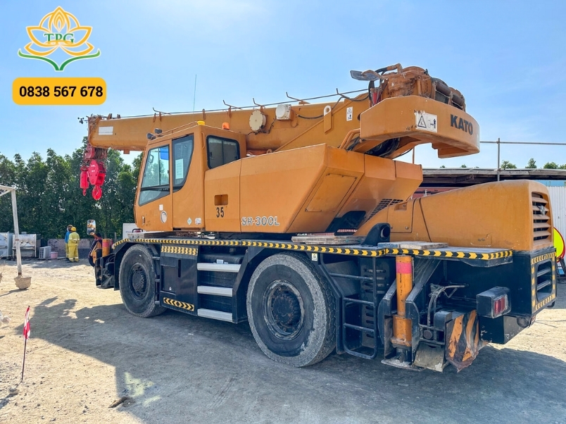 Thông số kỹ thuật xe cẩu 30 tấn, model Kato KR-30H, SR-300L, KR-300 4 gia ban va thue cua xe cau kato 30 tán