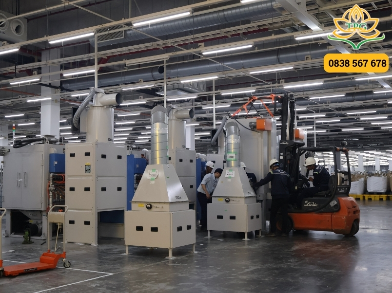 hinh anh di doi kho xuong, chuyen may moc ca mau