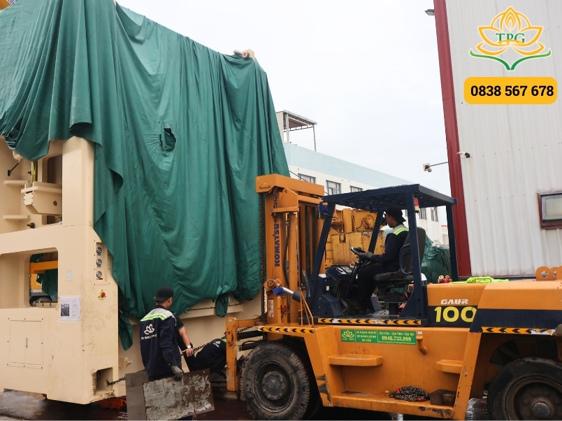 Cho thuê xe nâng dầu và điện tại Bến Cát 3 cho thue xe nang dau