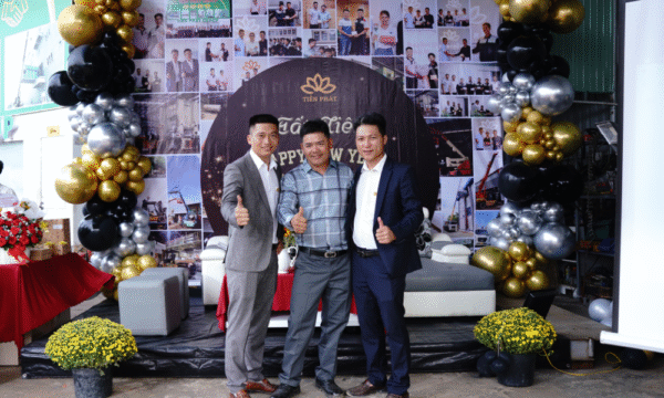 Doi ngu nhan su Tien Phat Group 2