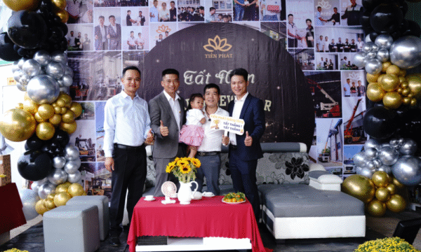 Doi ngu nhan su Tien Phat Group 4