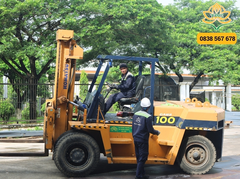 Hướng dẫn lựa chọn xe nâng phù hợp, tối ưu chi phí 3 xe nang dau