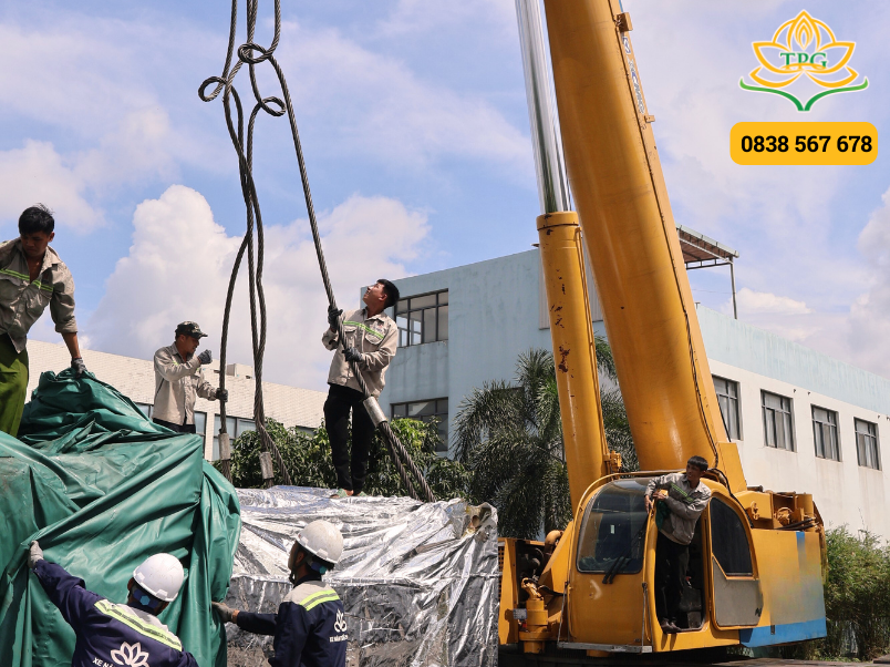 Cho thuê xe cẩu tải trọng 2 - 100 tấn tại Phú Giáo 9 Du an cho thue xe cau van chuyen may moc tai Phu Giao