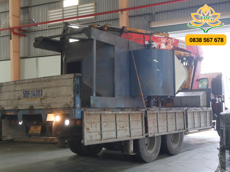 Cho thuê xe cẩu tải trọng 2 - 100 tấn tại Phú Giáo 4 cac dich vu cho thue xe cau cua Tien Phat