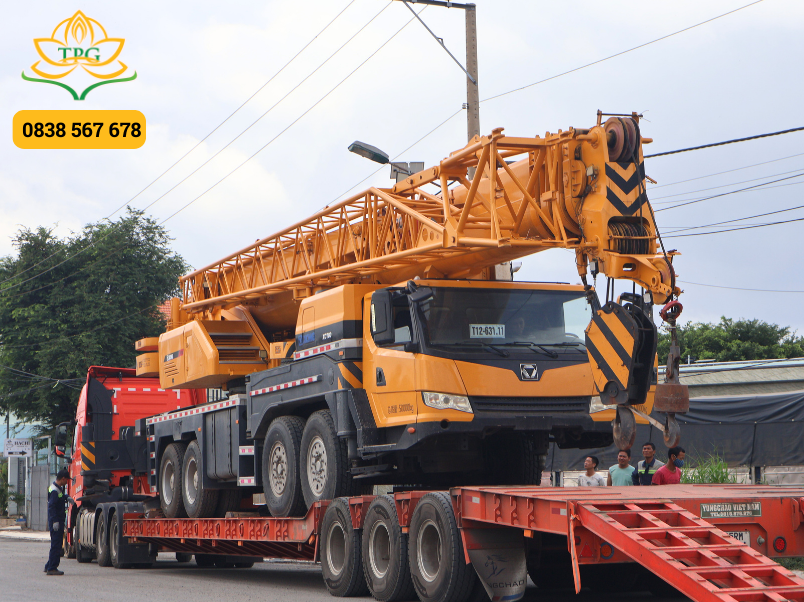 Cần cẩu bánh hơi là gì? các model thông dụng nhất 2025 1 can cau banh hoi la gi