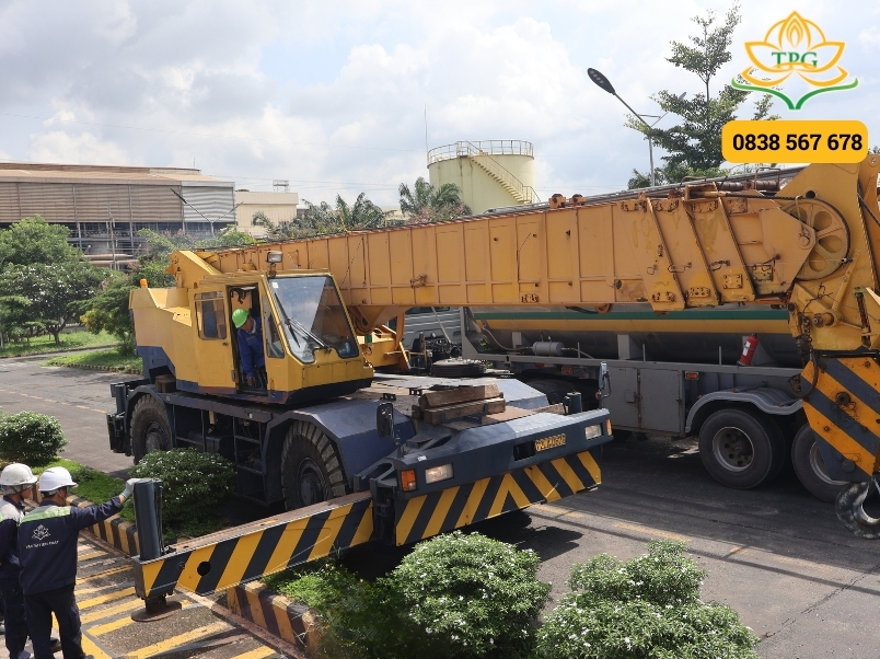 Cho thuê xe cẩu 3 tấn - 100 tấn tại Hóc Môn 2 cho thue xe cau Kato tai Hoc Mon