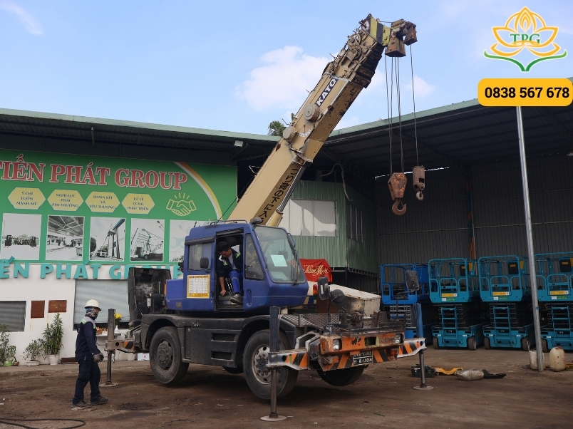 Dịch vụ cho thuê xe cẩu từ 3 - 100 tấn tại Tân Phú 2 cho thue xe cau Kato tai Tan Phu