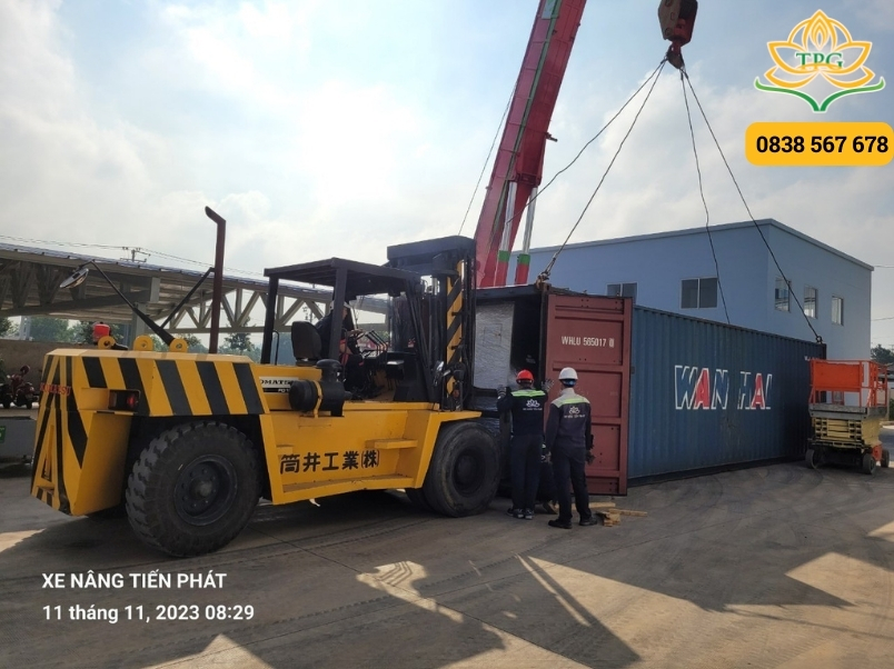 Cho thuê xe cẩu tự hành, xe cẩu Kato, xe cẩu mini tại Cần Giờ 2 cho thue xe cau banh lop tai Can Gio