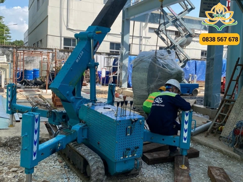Dịch vụ cho thuê xe cẩu 3 - 100 tấn tại Bình Thạnh giá rẻ 4 cho thue xe cau mini tai binh thanh