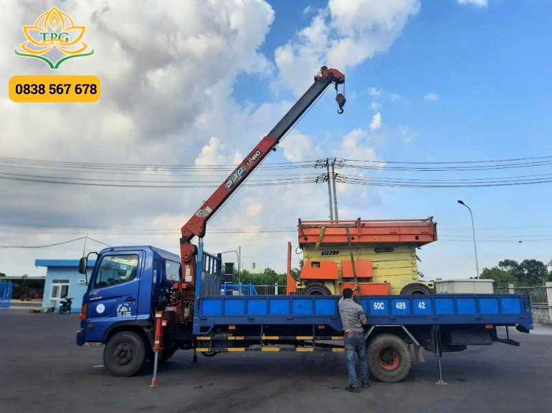 Cho thuê xe cẩu thùng, cẩu Kato tại Phú Nhuận uy tín 1 cho thue xe cau tu hanh phu nhuan