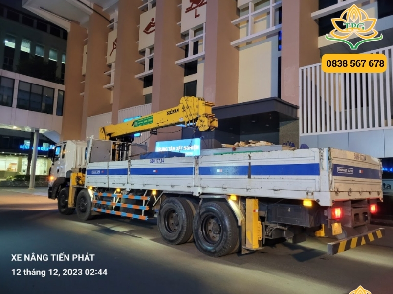 Dịch vụ cho thuê xe cẩu từ 3 - 100 tấn tại Tân Phú 8 du an cho thue xe cau di doi thiet bi y te tai benh vien Tan Phu