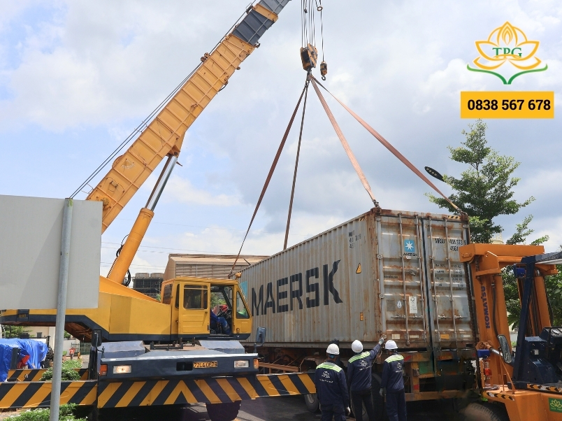 Cho thuê xe cẩu 3 tấn - 100 tấn tại Hóc Môn 7 du an cho thue xe cau dong rut container tai Hoc Mon