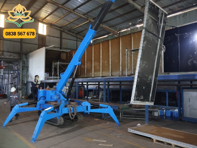 Cho thuê xe cẩu tự hành, cẩu bánh lốp, cẩu chân nhện Nhà Bè 7 du an cho thue xe cau tai kcn hiep phuoc