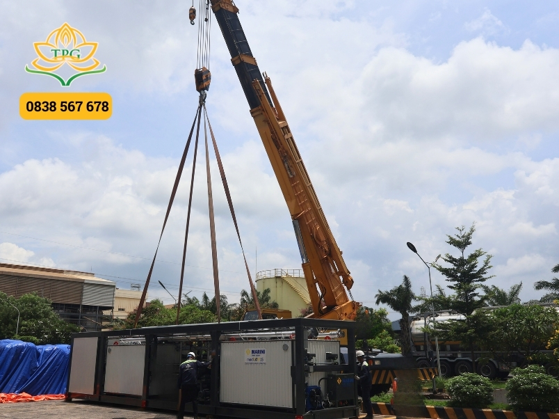 Cho thuê xe cẩu 3 tấn - 100 tấn tại Hóc Môn 9 du an cho thue xe cau van chuyen may moc tai Hoc Mon