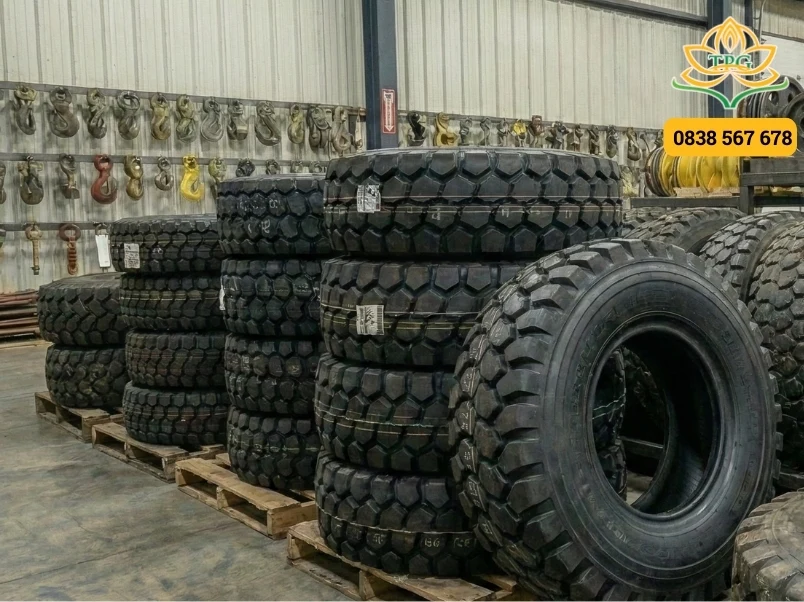 Phụ tùng xe cẩu và địa chỉ mua bán linh kiện xe cẩu uy tín 9 lop xe cau