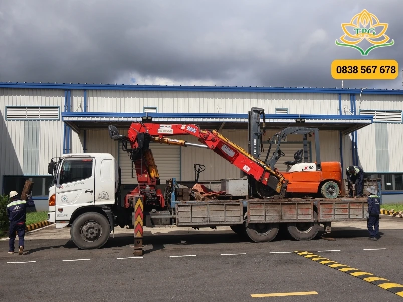 cho thue xe cau thung