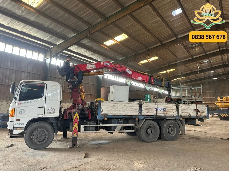 Cho thuê xe cẩu tự hành, cẩu Kato tại Long Thành giá rẻ 2 loi ich khi thue xe cau long thanh cua tien phat