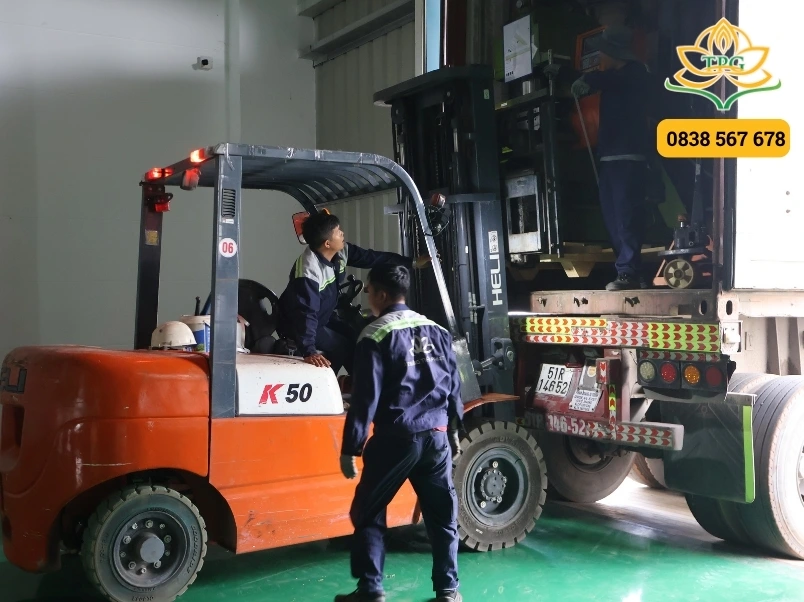 du an rut container tai duc hoa