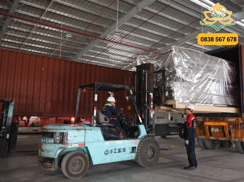 Cho thuê xe nâng điện và dầu, tải trọng 1.5 - 20 tấn tại Định Quán 3 ly do nen chon thue xe nang dinh quan cua tien phat